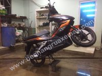 Mặt bàn không khóa gài khi vận hành
