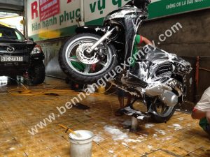 Sản xuất lắp đặt ben nâng rửa xe máy ở Cà Mau