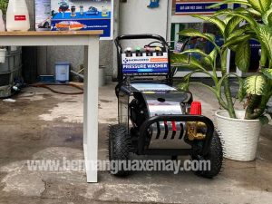 may-rua-xe-khong-len-ap-1